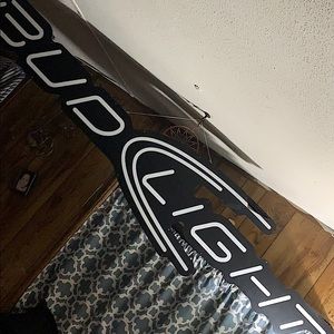 Pub budlight sign